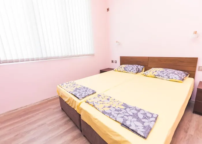 за гости боряна * Бургас